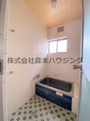 【浴室】 | 　雲川向井田貸家 | 落ち着いた空間のお風呂です