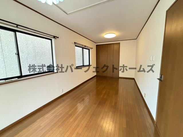 藤阪元町3丁目戸建　賃貸の洋室