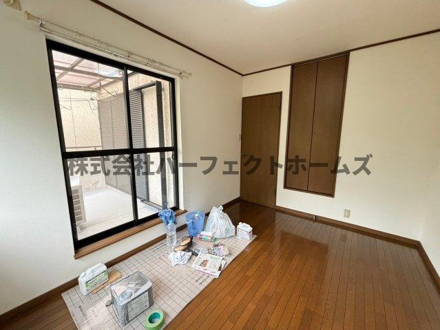 藤阪元町3丁目戸建　賃貸の洋室