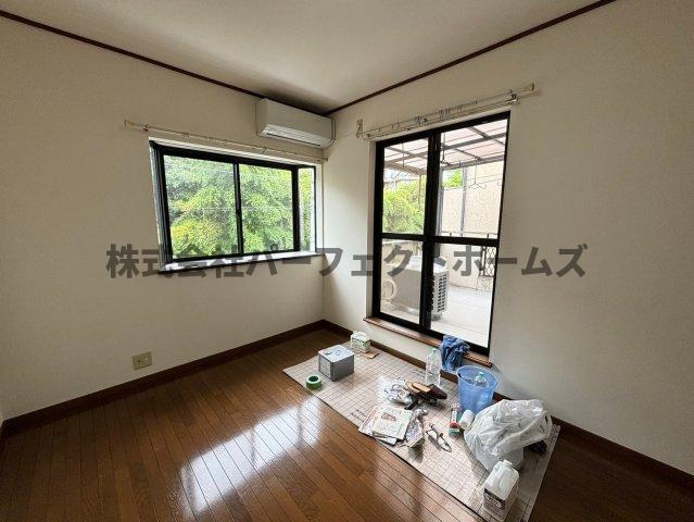 藤阪元町3丁目戸建　賃貸の洋室