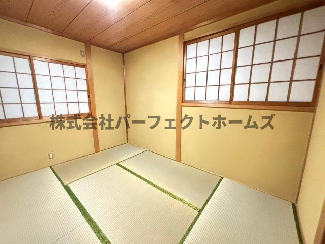 藤阪元町3丁目戸建　賃貸の和室