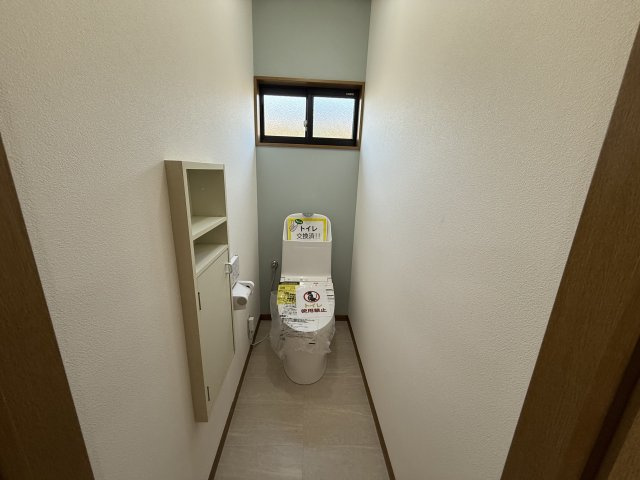 箱田町中古住宅1265-4のトイレ|トイレは各階にございます。1階トイレ