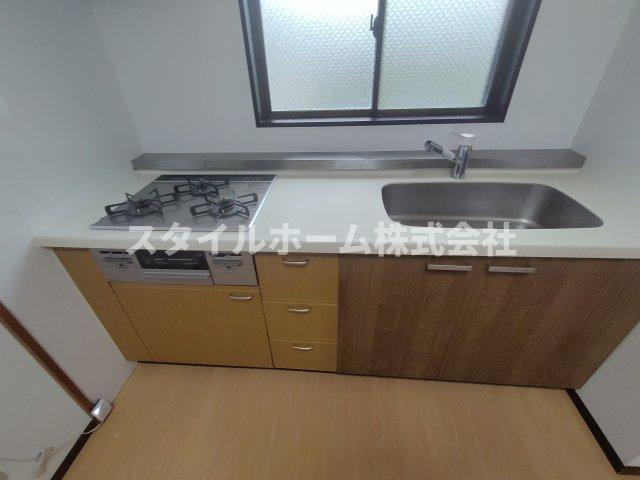 アーバンハイムINAのキッチン