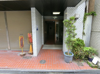 【エントランス】