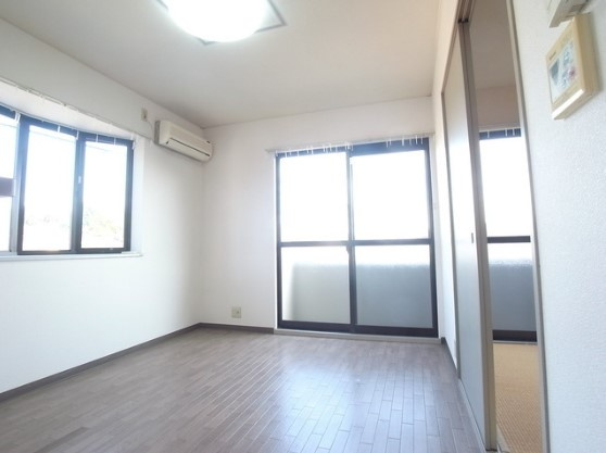 サンフレンズ【10,000円キャッシュバック対象物件】の居間・リビング