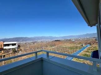 【展望】 | 甲府盆地一望の良眺望。高い建物等は無く、抜けた眺望です。