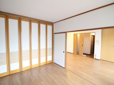 【洋室】 | リバティ三宮