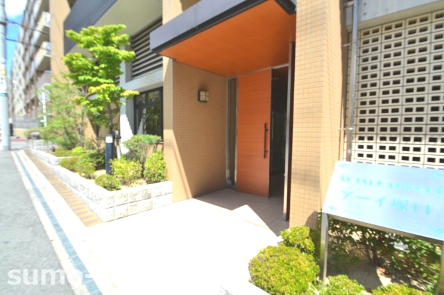 アーイ塚口のエントランス