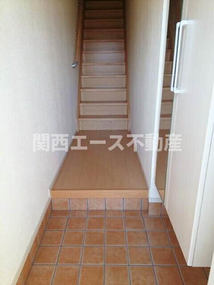 【玄関】 | 讃良レジデンス