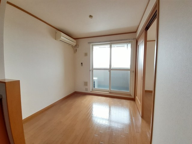 ヴィラ・ファインＢ棟の居間・リビング|居室・リビング