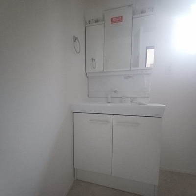 【洗面所】 | フォーリア