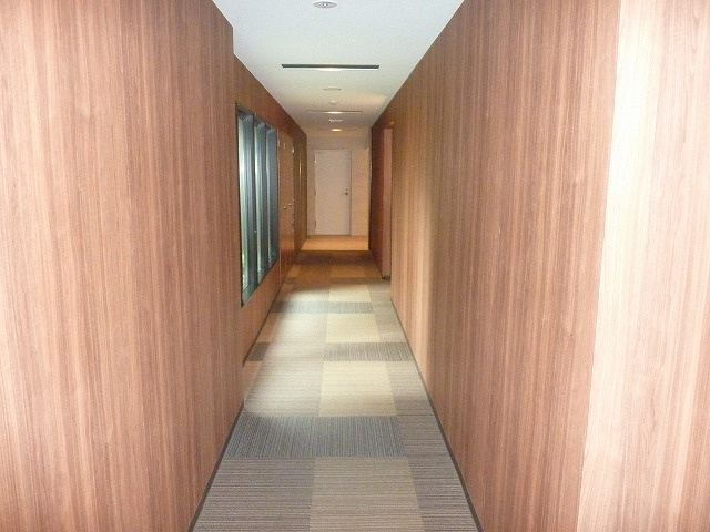 【その他共用部分】 | クリオ春日原 | 内廊下になっています。