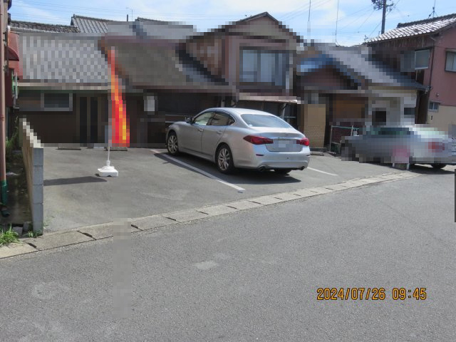 松阪市京町の売地の前面道路含む現地写真