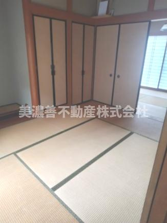 ６３４０３　岐阜市粟野西５丁目中古戸建ての和室