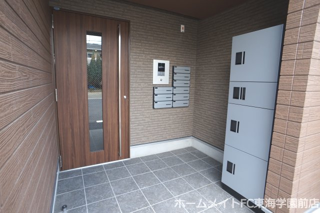 R-smart九品寺M2のエントランス