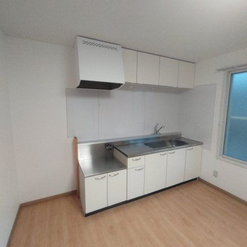 酒巻ハイツ２号棟のキッチン