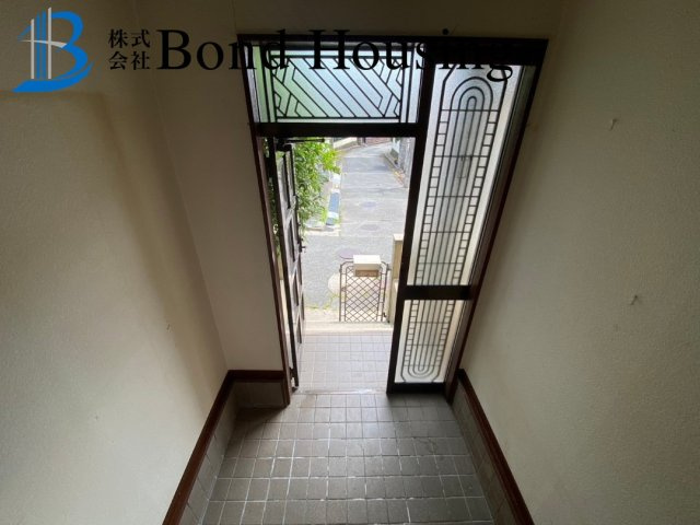 室内リフォ歴有　室内綺麗　大久保町大窪　中古戸建の玄関
