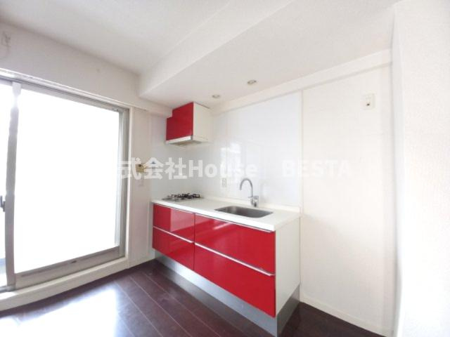 プレジール三ノ宮のキッチン