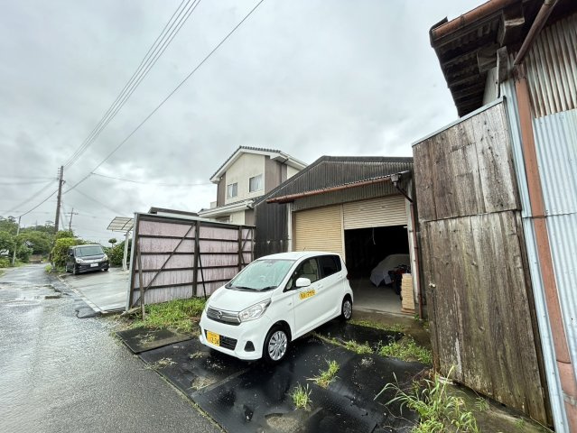 備前町事業用倉庫の外観