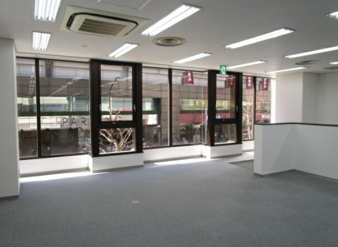 豊島区南池袋１丁目の店舗事務所の内装