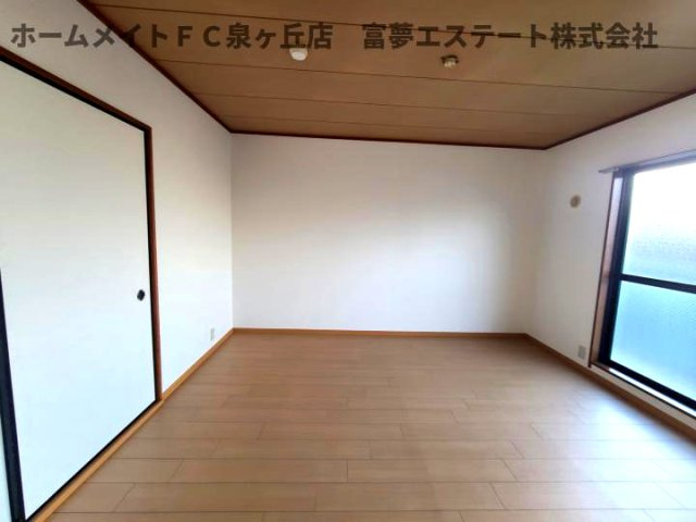 角谷フラットの洋室|7.9帖洋室
