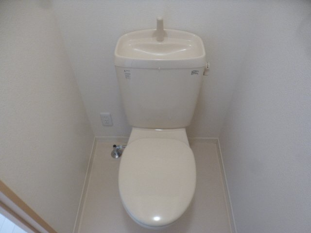 シャーメゾン土山のトイレ