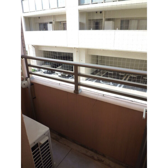 【バルコニー】 | ホワイトキャッスル吉塚壱番館 | 別号室の写真になります。現況優先。