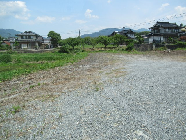 津山市楢　業務用地　500坪の外観