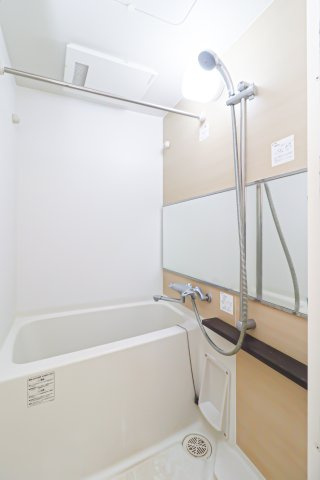 サヴォイブロードストリート　10階の浴室|別号室のものです。現状優先になります。