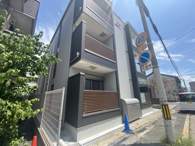 サンシエ南巽のエントランス