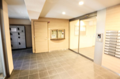 【エントランス】 | 谷町グリーンハイツ | 2Fにエントランスが有ります！