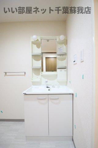 K,reizendの洗面所|ゆったりとスペースのある洗面所