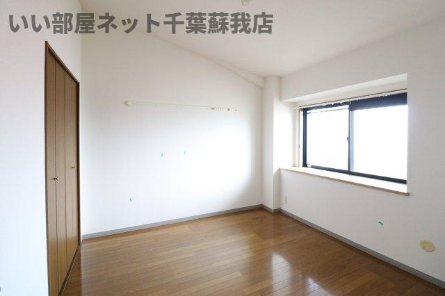 K,reizendの洋室|落ち着いた色調の洋室です