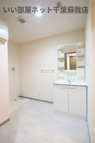 K,reizendの洗面所|朝の準備に活躍する、洗髪洗面化粧台！