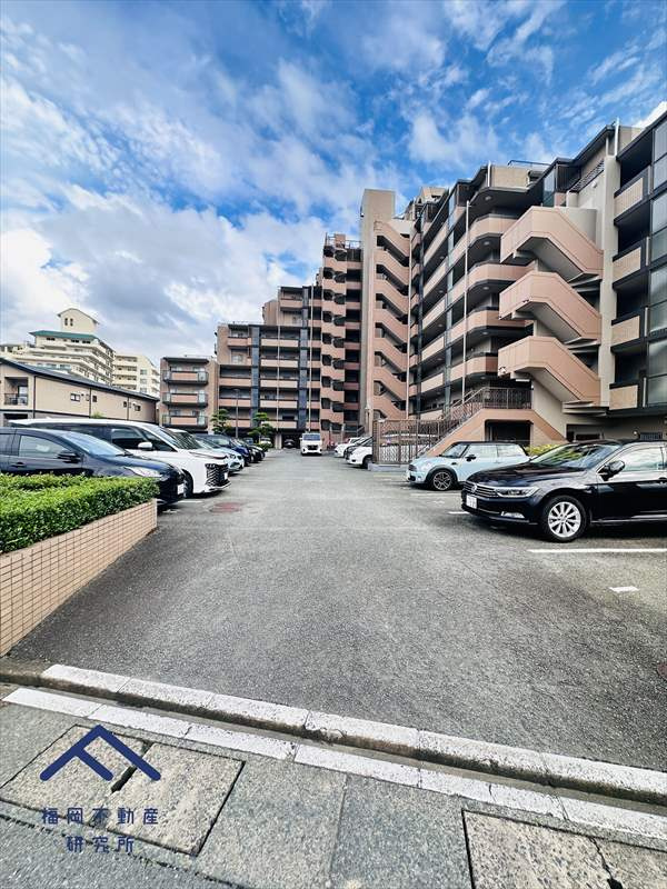スタシオン海の中道Ⅱの駐車場