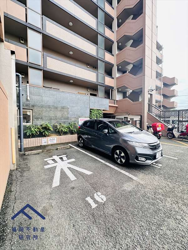 スタシオン海の中道Ⅱの駐車場