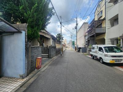 タッチダウン26の周辺|前面道路