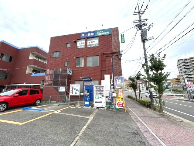 ブルーリバーⅡの駐車場