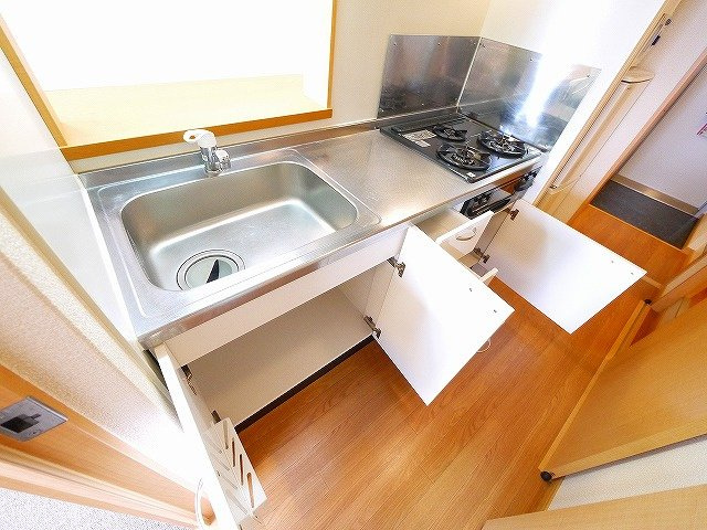 レオパレスヴィラージュＥのキッチン|キッチンでお料理をお楽しみください