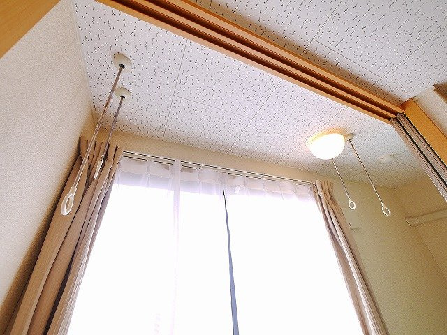 レオパレスヴィラージュＥの設備|室内物干し