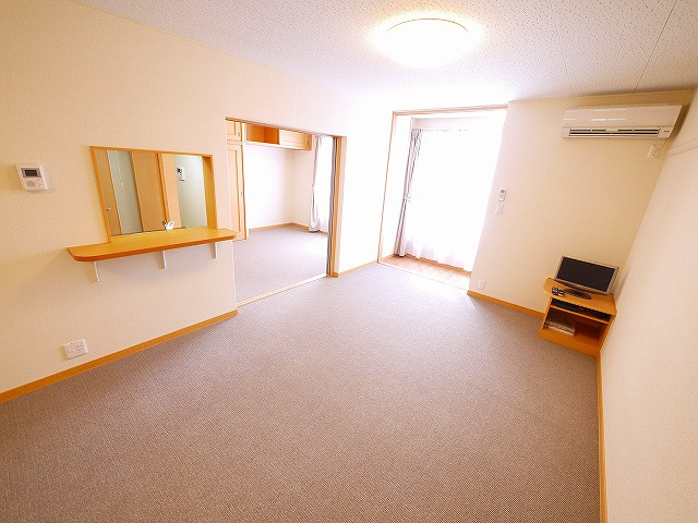 レオパレスヴィラージュＥの洋室|きれいな洋室です