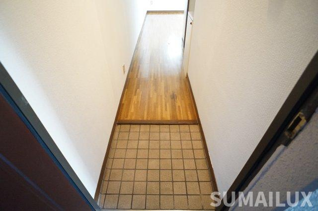 ブリリアントハイツの玄関