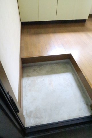 メゾンヤマモトの玄関