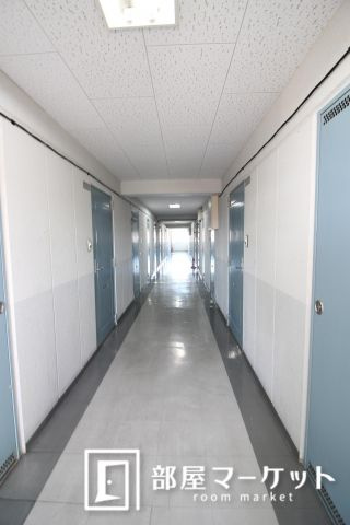 【ロビー】 | ステップVIII | 同型タイプ