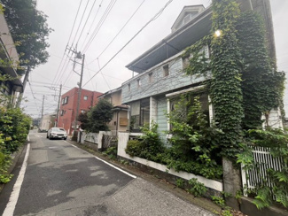 【前面道路含む現地写真】