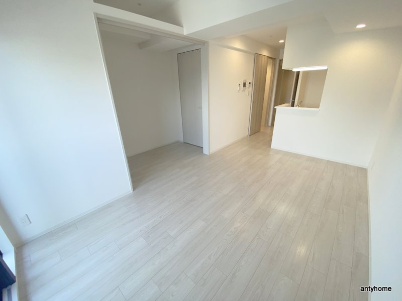 大阪難波Noah　仲介手数料無料の居間・リビング