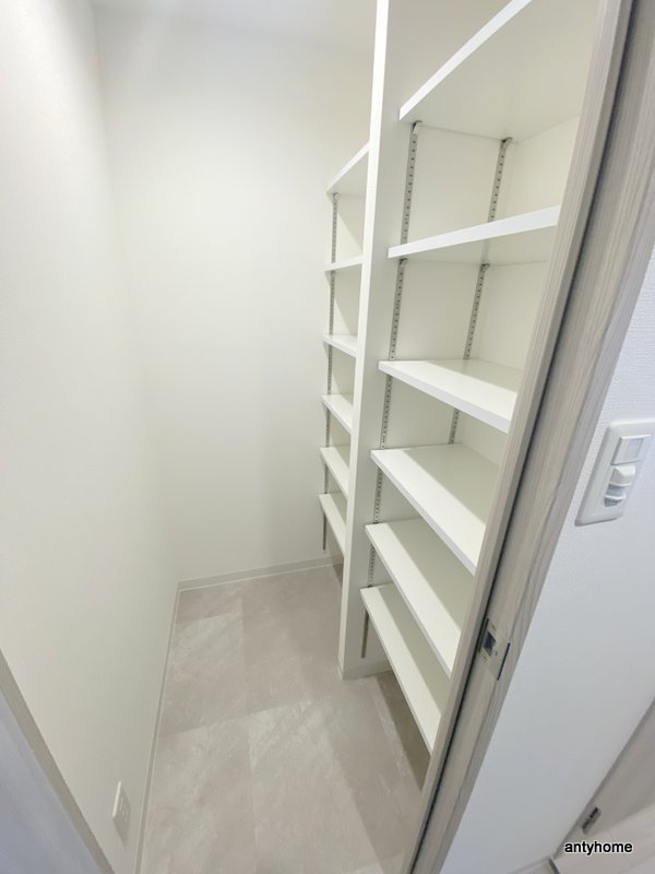 大阪難波Noah　仲介手数料無料の収納