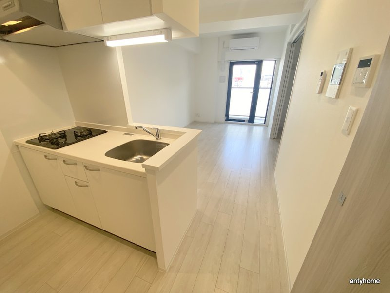 大阪難波Noah　仲介手数料無料の居間・リビング