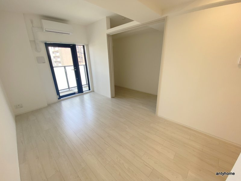 大阪難波Noah　仲介手数料無料の洋室