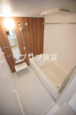 アヴァンスコート壱番館の浴室